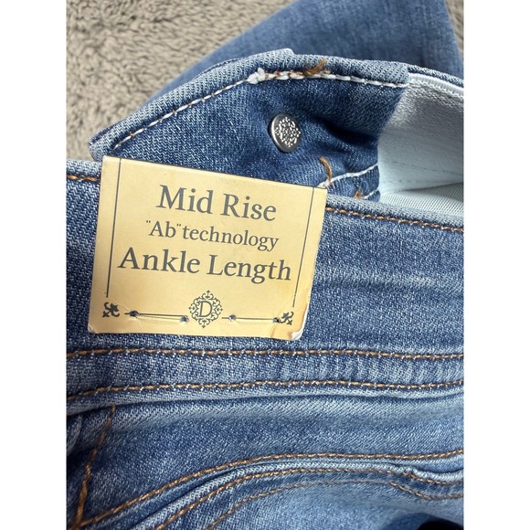 NWT Democracy Jeans 16 Mid Rise Ab Technology Ankle Length Distressed Blue Denim - Picture 3 of 14